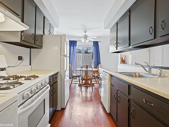 5th image of 1666 Cornell Dr