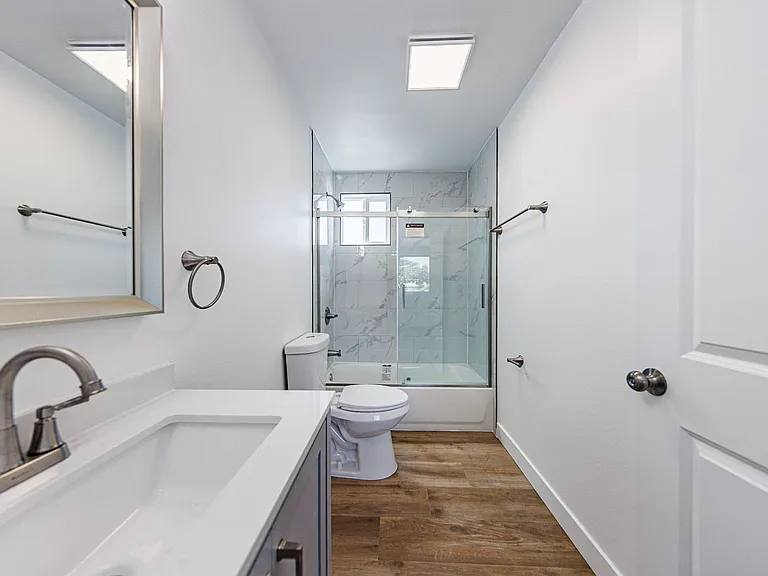 Huge 2, 3 & 4 Bed 2026 Townhomes — Photo 41