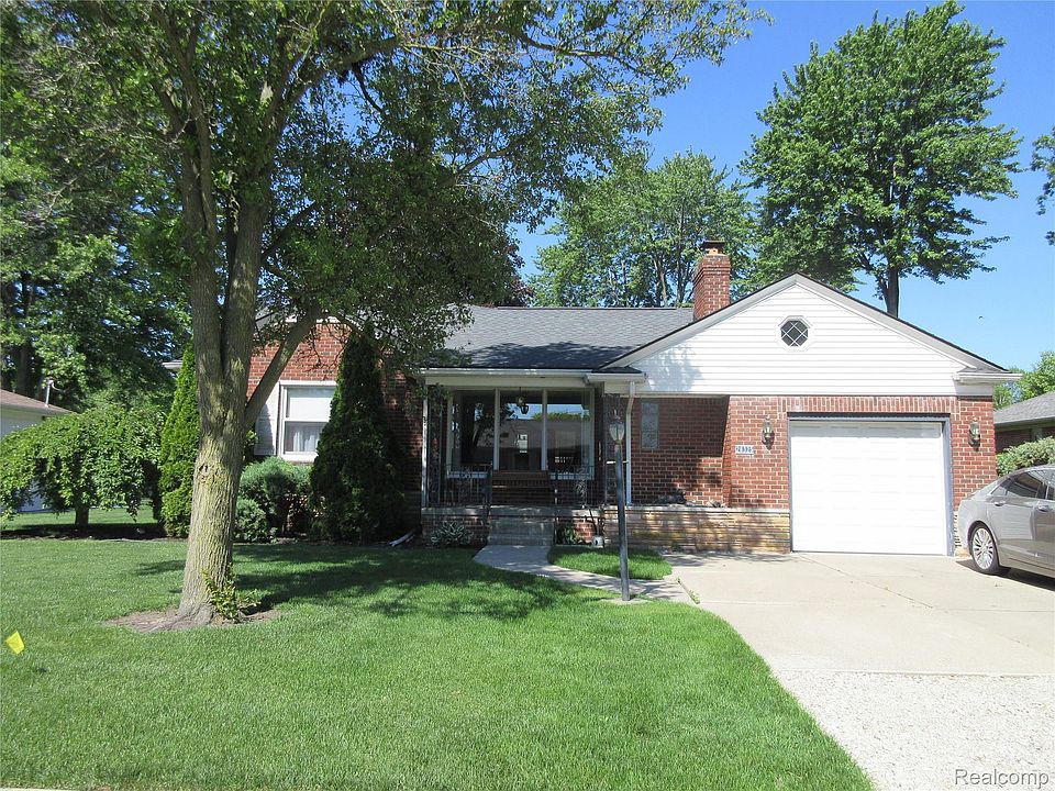 1st image of 28325 Elmdale St