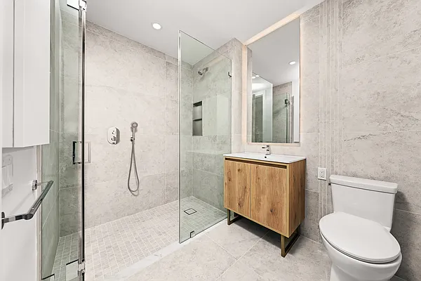 Rented by Nooklyn NYC LLC | media 7