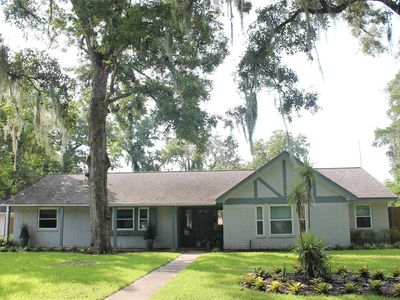 104 Begonia St, Lake Jackson, TX, 77566
