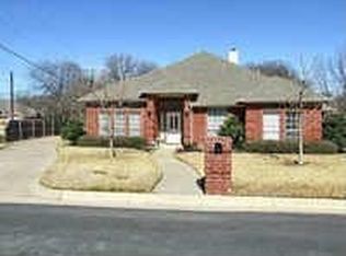 3315 Hunter Cove Dr, Arlington, TX 76001