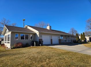 2520 22nd Ave, Central City, NE 68826