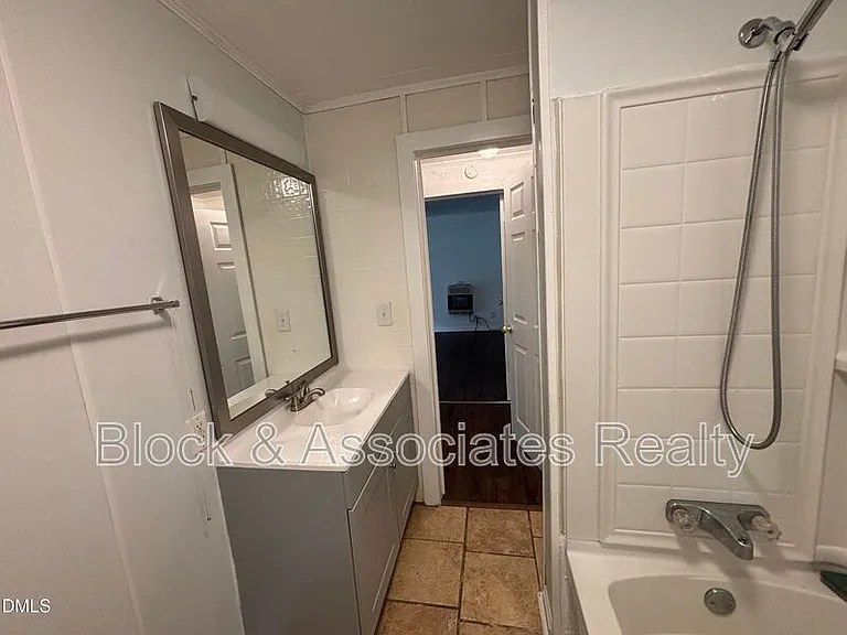 87 Robert Thompson Rd — Photo 49