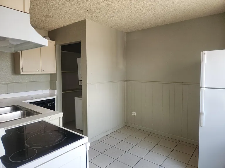 1649 Florence St #B — Photo 3