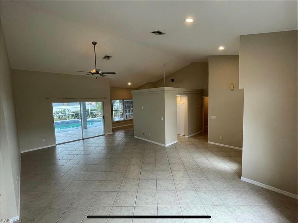 1st image of 309 SE 24th St