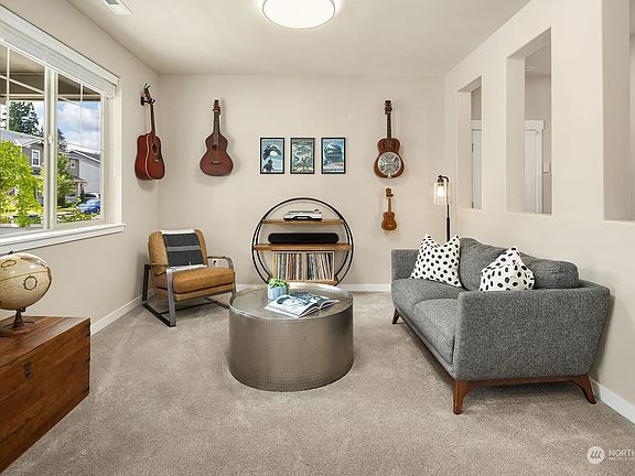 4th image of 32798 NE 51st Street