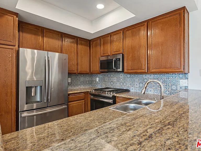 8707 Falmouth Ave #221 — Photo 11