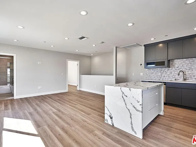 4507 Lomita St #4505-1/2 — Photo 6
