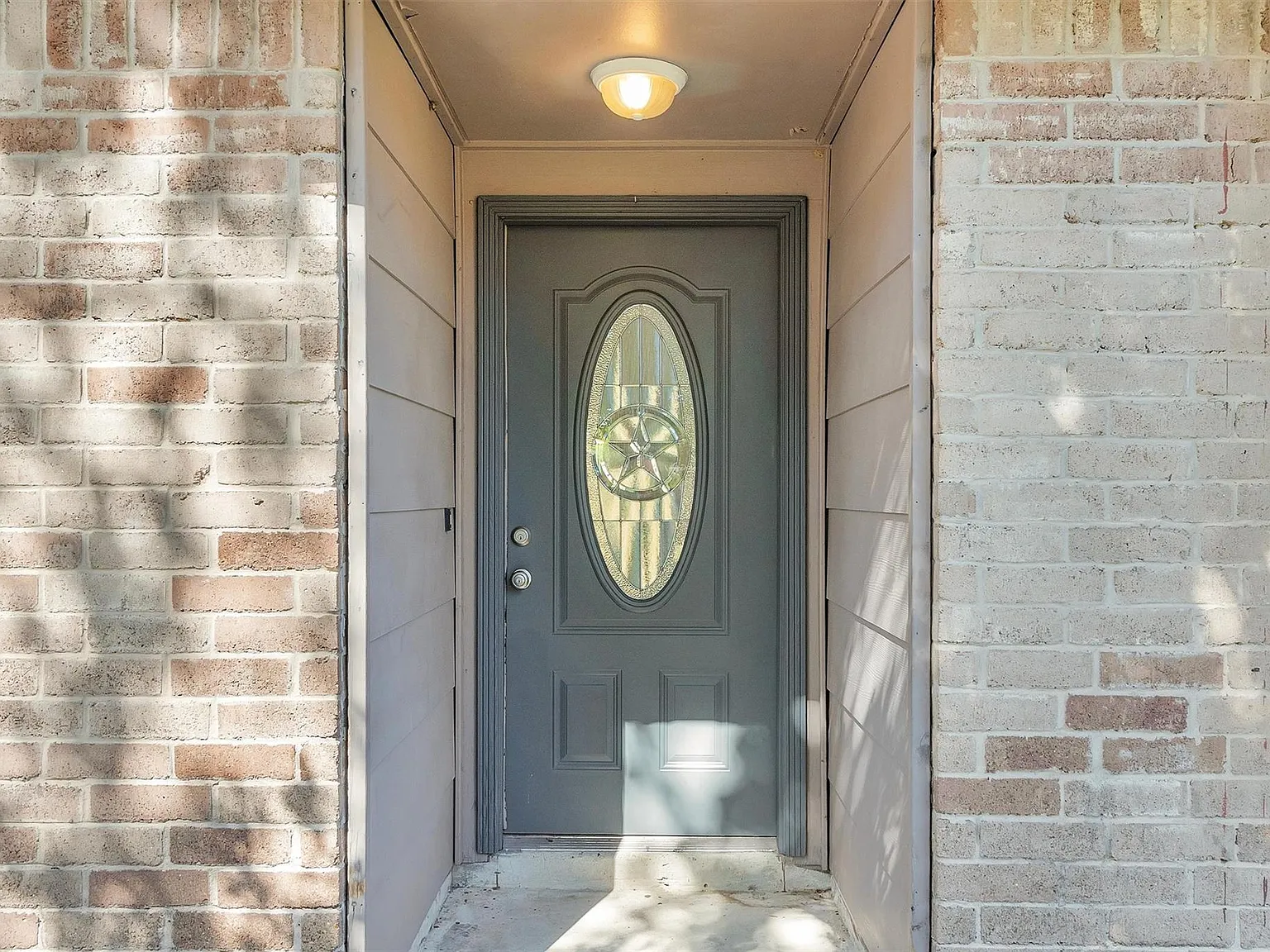 3 bed, 2.0 bath, 1643 sqft, $1,550 — Photo 3