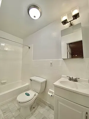 Rented by Waverly Realty Associates | media 39