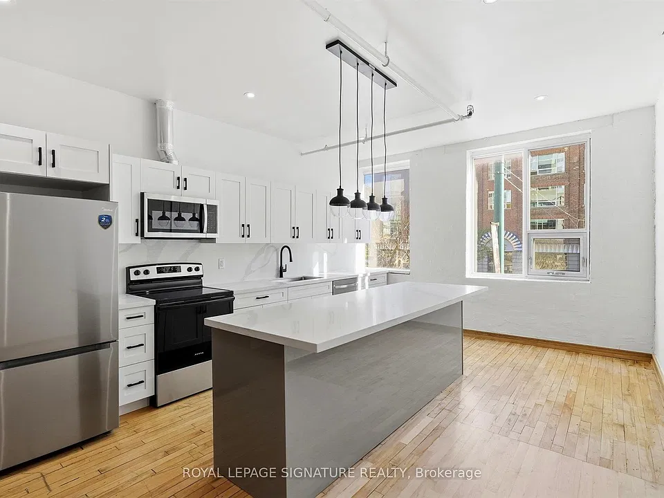 59 Cameron St #201