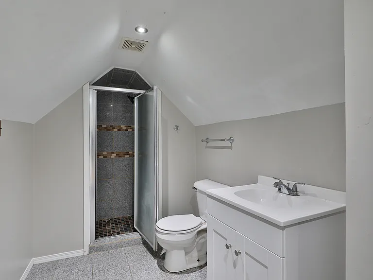 2353 Hanna Dr — Photo 28