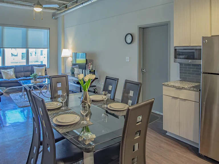 550 W Peachtree St NW #ID1013808P — Photo 4
