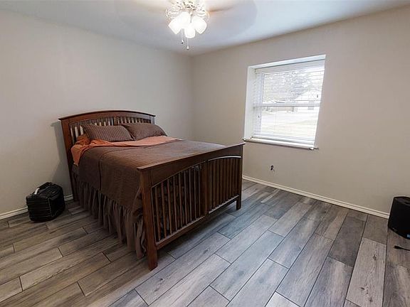 5th image of 319 Casas Del Sur St