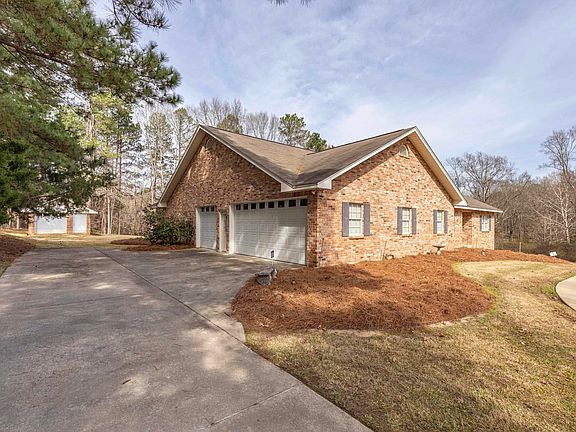 3rd image of 707 Hundred Oaks Dr