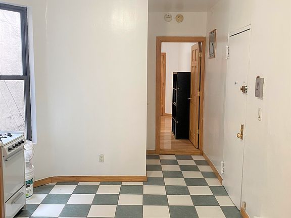 3rd image of 346 E 59th St APT 21
