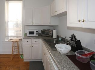 920 W Addison St #IG3F, Chicago, IL 60613