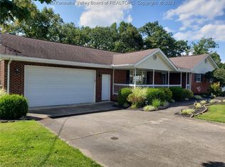 1621 Clearview Hts, Charleston, WV