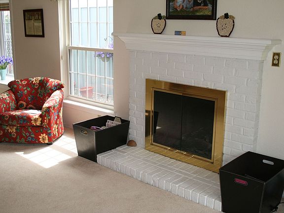 Gas Log Living Room Fireplace