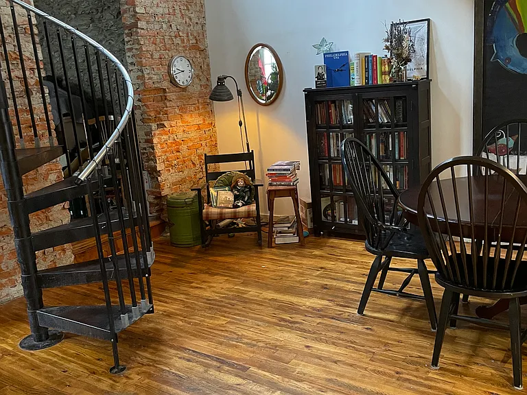 446 Krams Ave — Photo 14