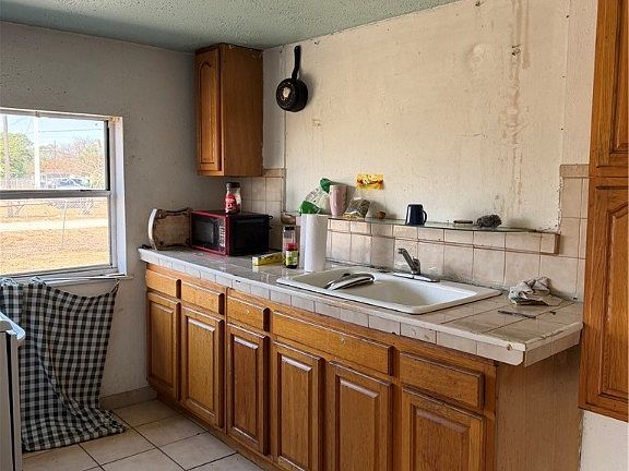 5th image of 1274 Hookers Point Rd