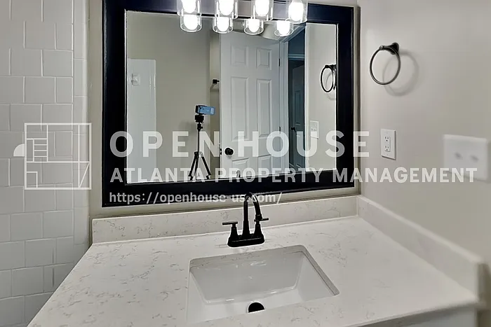 3705 Patterstone Dr — Photo 17