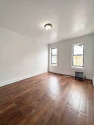 4th image of 2530 Ocean Ave APT 11
