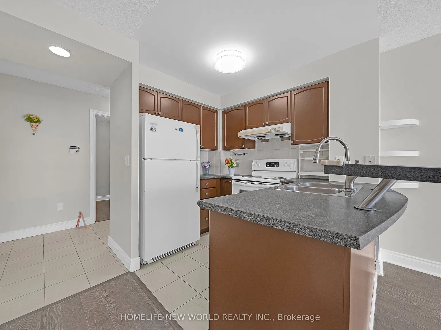 2 bed, $2,390 — Photo 4