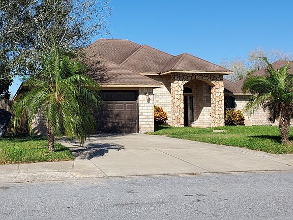 3rd image of 953 Pine Bluff Dr