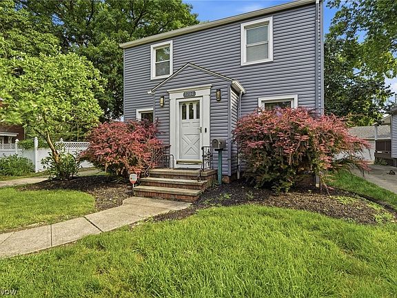 4th image of 9704 Elsmere Dr
