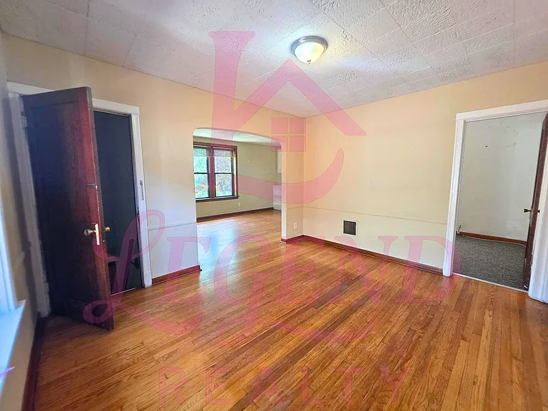 4942 Tholozan Ave — Photo 6