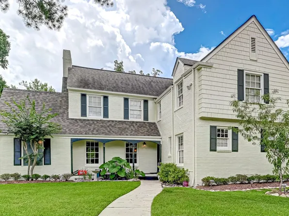 2235 Maroneal St, Houston, TX 77030