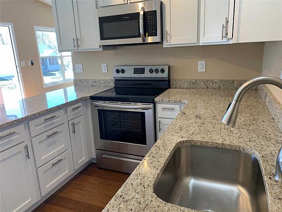 2nd image of 12103 Glenpark Dr
