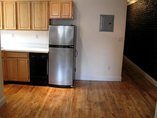 Rented by Urban Real Estate Property Group Inc | media 39