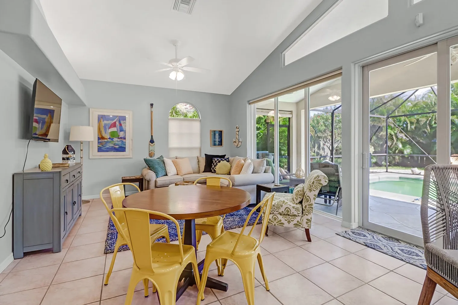 3 bed, 2.0 bath, $7,526 — Photo 2