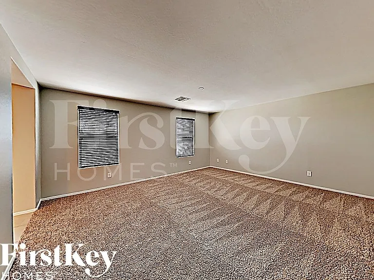 12061 W Rowel Rd — Photo 4