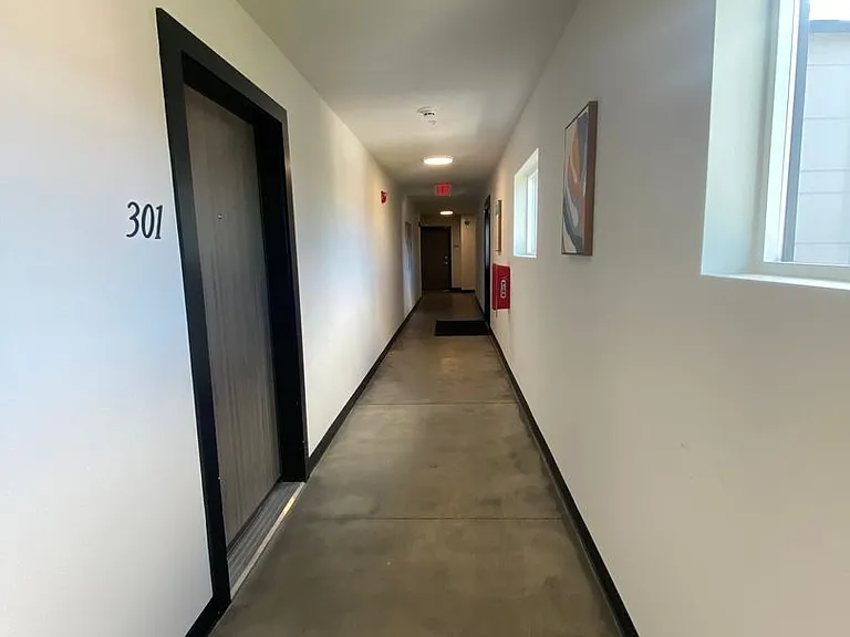 Wall Street Apartments — Photo 14