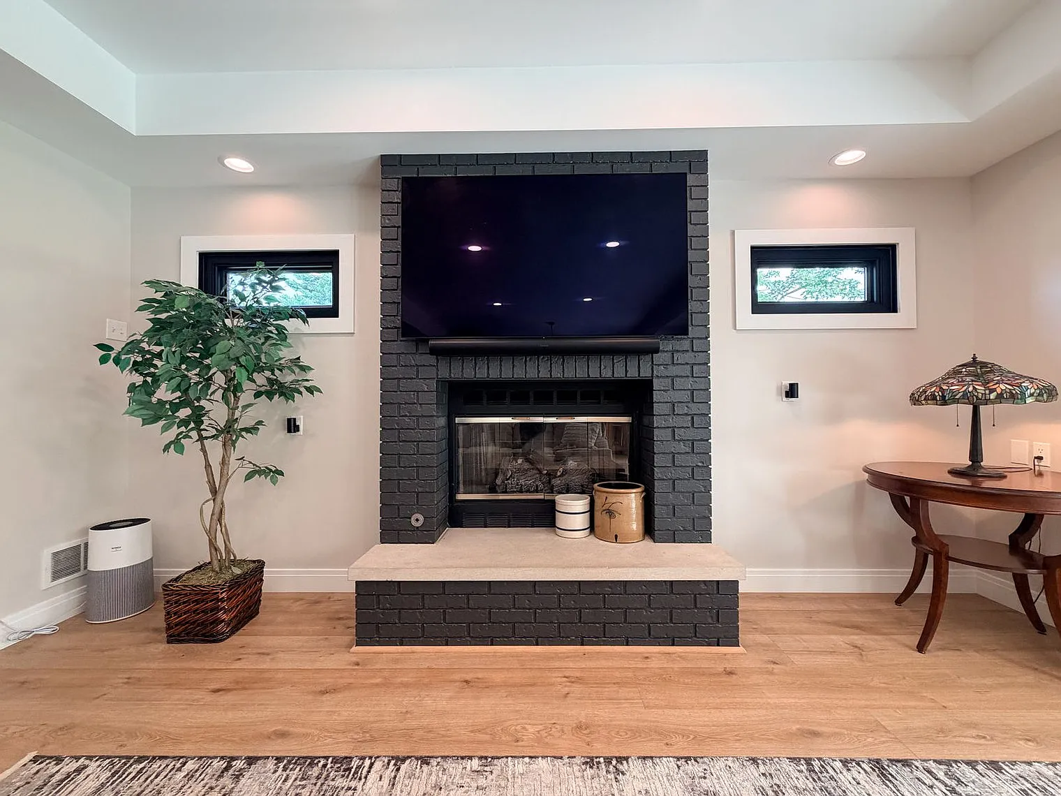 3 bed, 2.5 bath, 3024 sqft, $5,010 — Photo 4