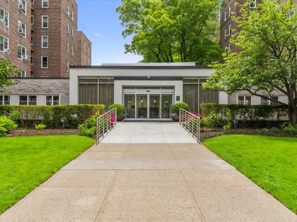 112-20 72nd Drive image 1 of 20