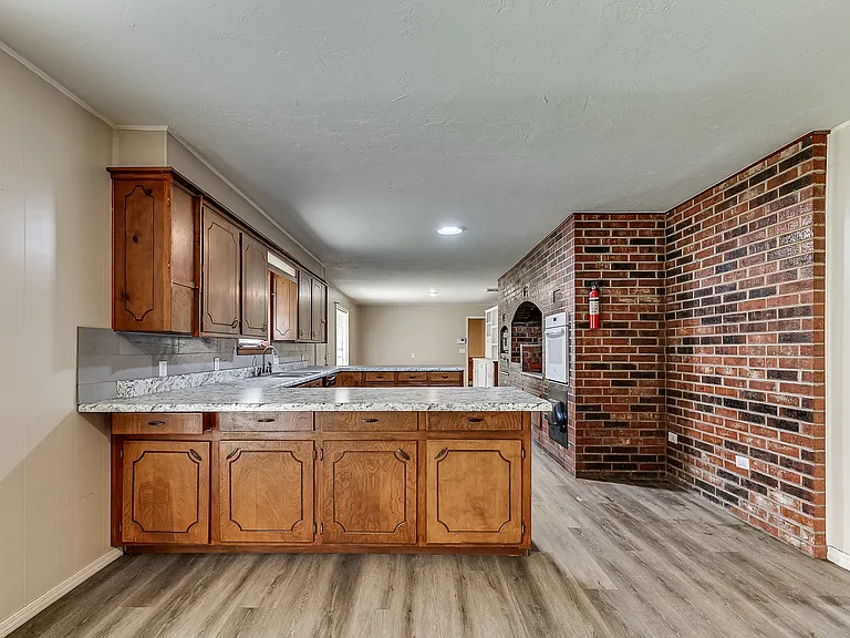 27115 Western Ave — Photo 32