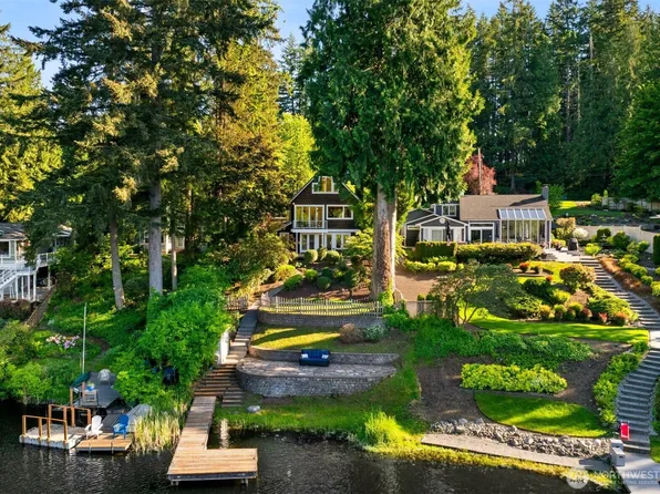 2057 E Beaver Lake Drive SE, Sammamish, WA 98075