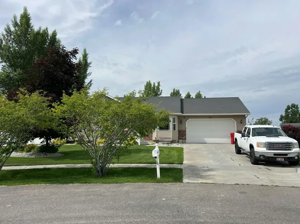 2955 Lilac Cir, Iona, ID 83427