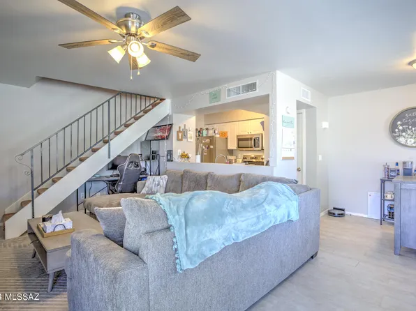 6572 E Calle La Paz, Tucson, AZ 85715