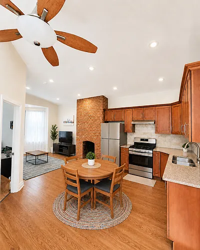 244 Whiton St #2 Photo 1