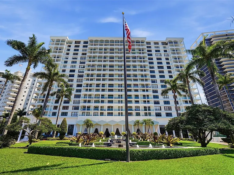 9801 Collins Ave #14D — Photo 13