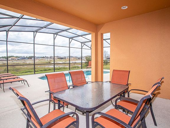 5th image of 2614 Rosemont Cir