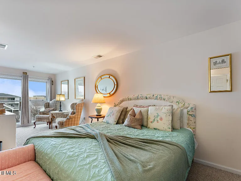 32 Webster Ave #5 — Photo 13