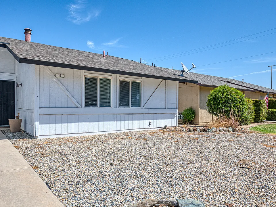 351 Fairmont Ave #102