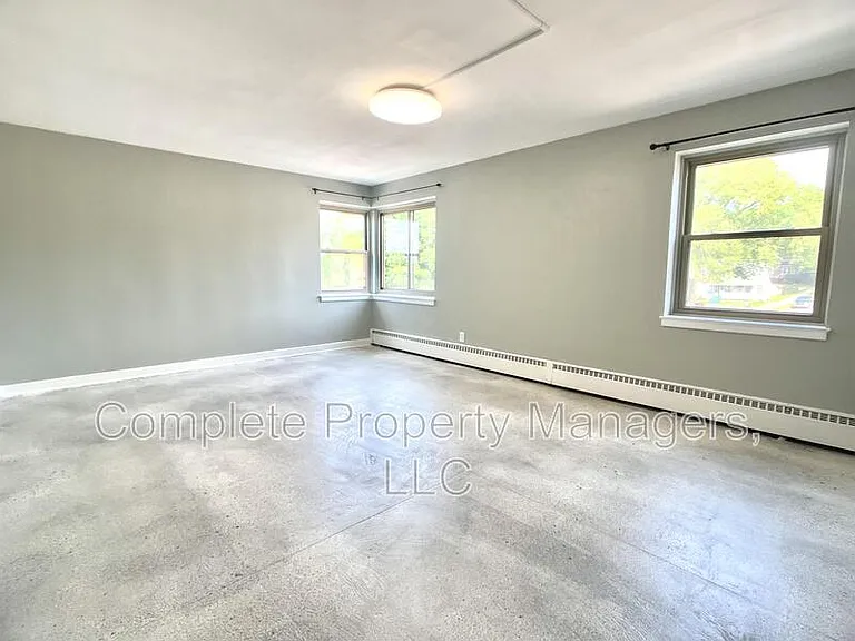 424 Bridge Ave #2 — Photo 9